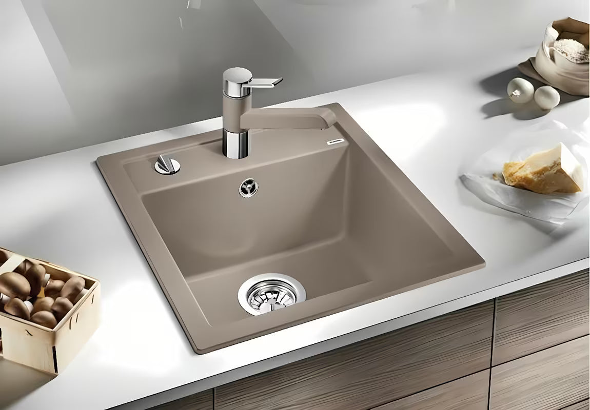 Granitni kuhinjski jednostruki sudoper Blanco Dalago 45 u antracit boji pro za ugradnju odozgo na radnu ploču.