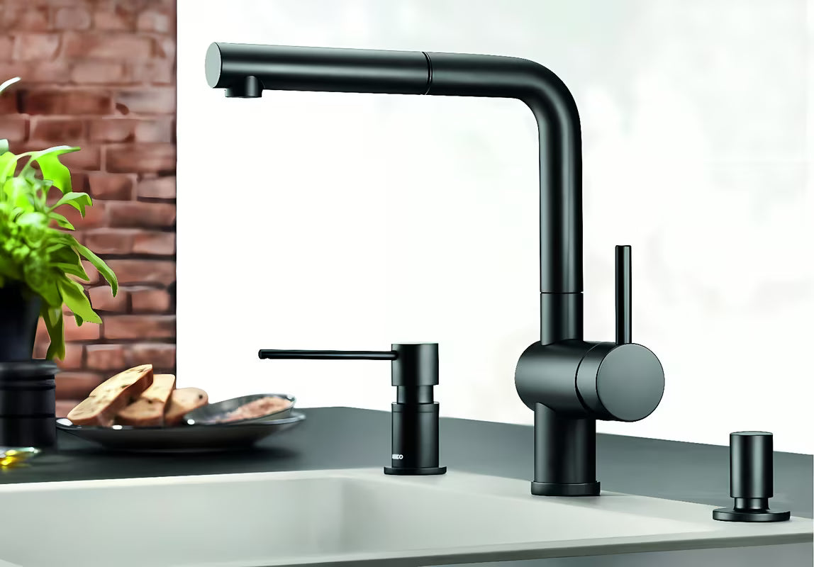 Dozator deterdženta Blanco Lato u crnoj mat boji