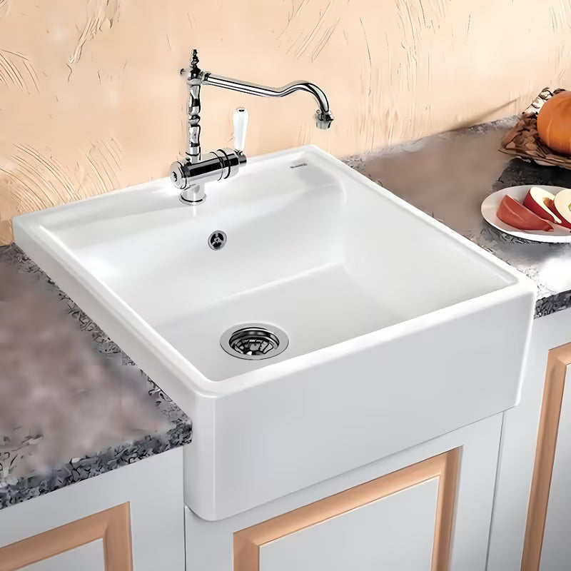 Keramički sudoper Blanco Panor 60 u sjajno bijeloj boji pro, ugradnja odozgo na radnu ploču.