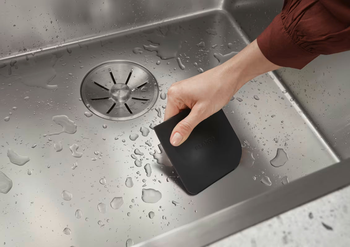 Univerzalni brisač Blanco pro za čišćenje kutova sudopera i uklanjanje ostataka hrane