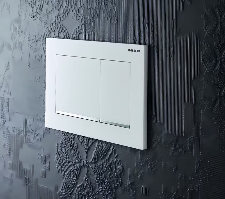 Bijeli sjajni tipka za aktiviranje Geberit Omega30 pro za ugradbeni vodokotlić Geberit Omega s dvokoličinskim ispiranjem.