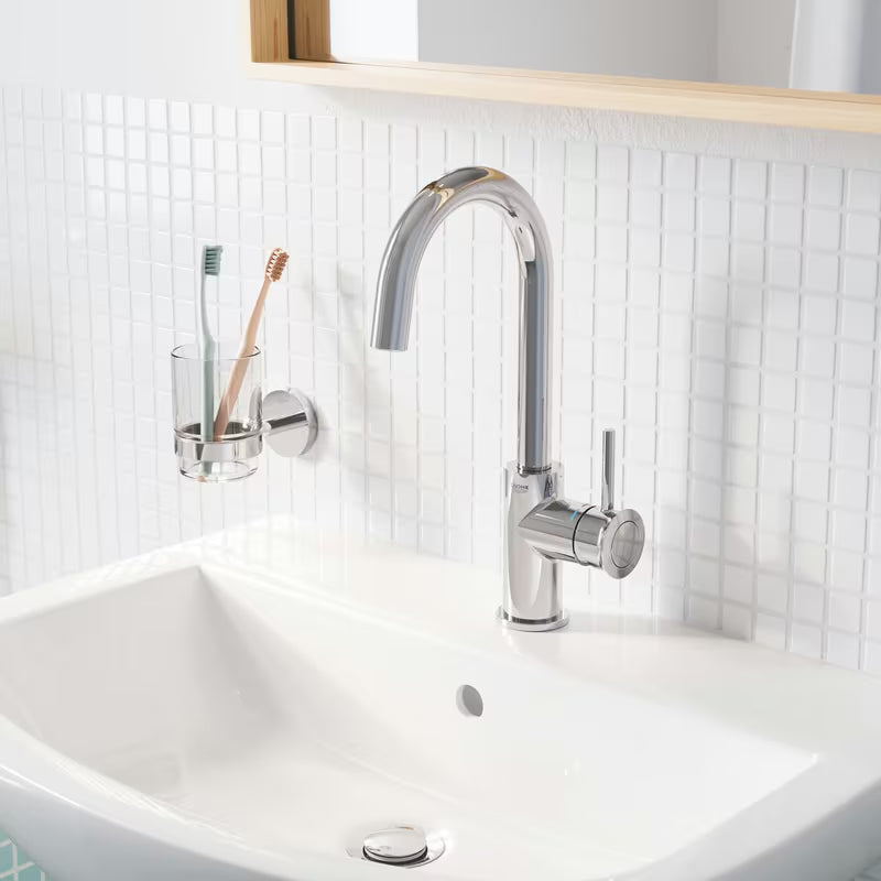 Viseći umivaonik Grohe Bau Ceramic 60 u bijeloj boji s otvorom pro za slavinu i preljevom