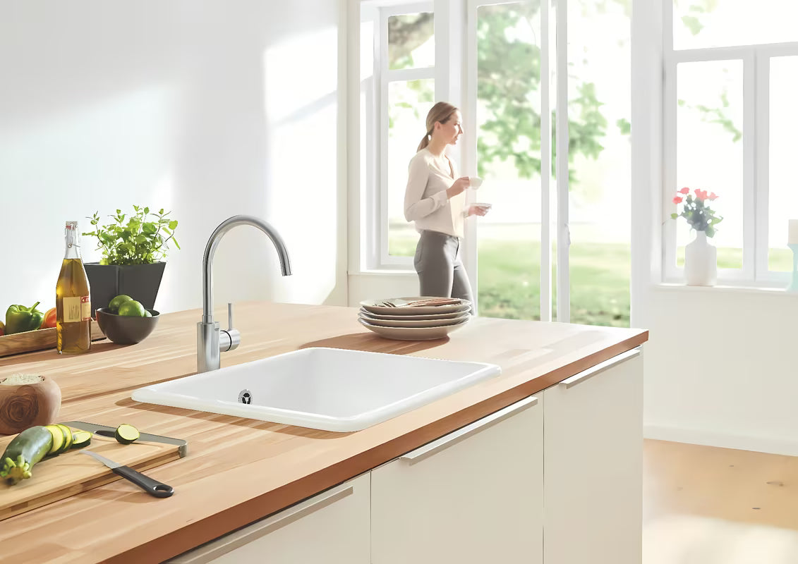 Kuhinjska miješalica za sudoper Grohe Concetto New s visokim zakretnim izljevom u izvedbi supersteel.
