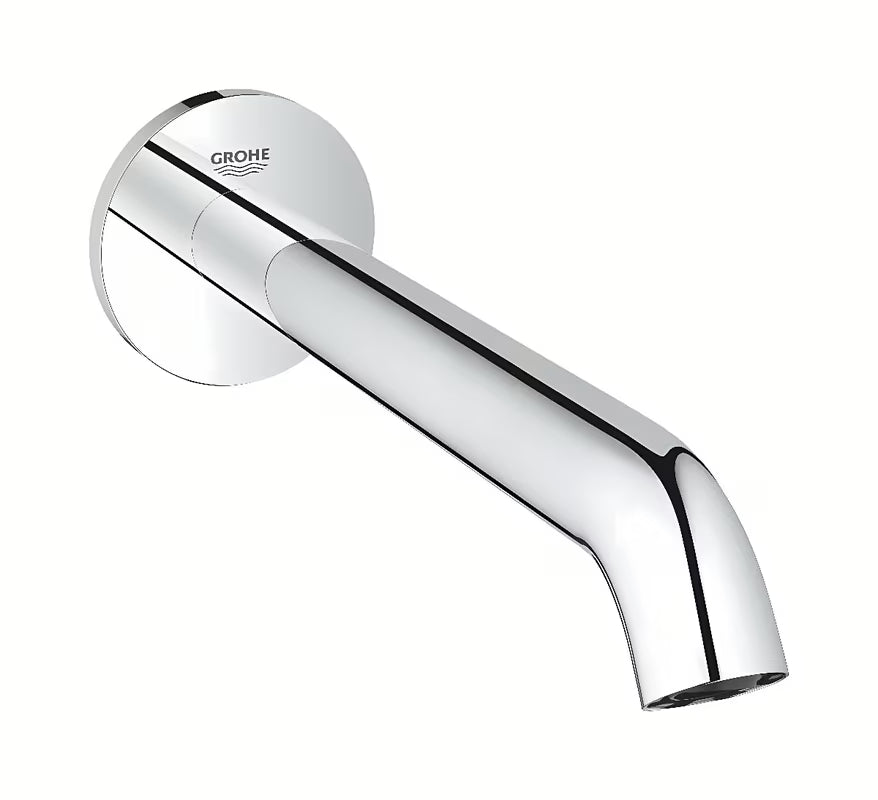 Kromirani izljev za kadu Grohe Essence New pro za zidnu montažu s perlatorom.