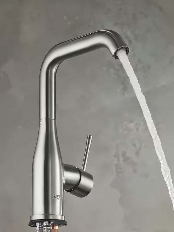 Visoka jednoručna baterija miješalica za umivaonik Grohe Essence New u izvedbi supersteel sa zakretnim izljevom
