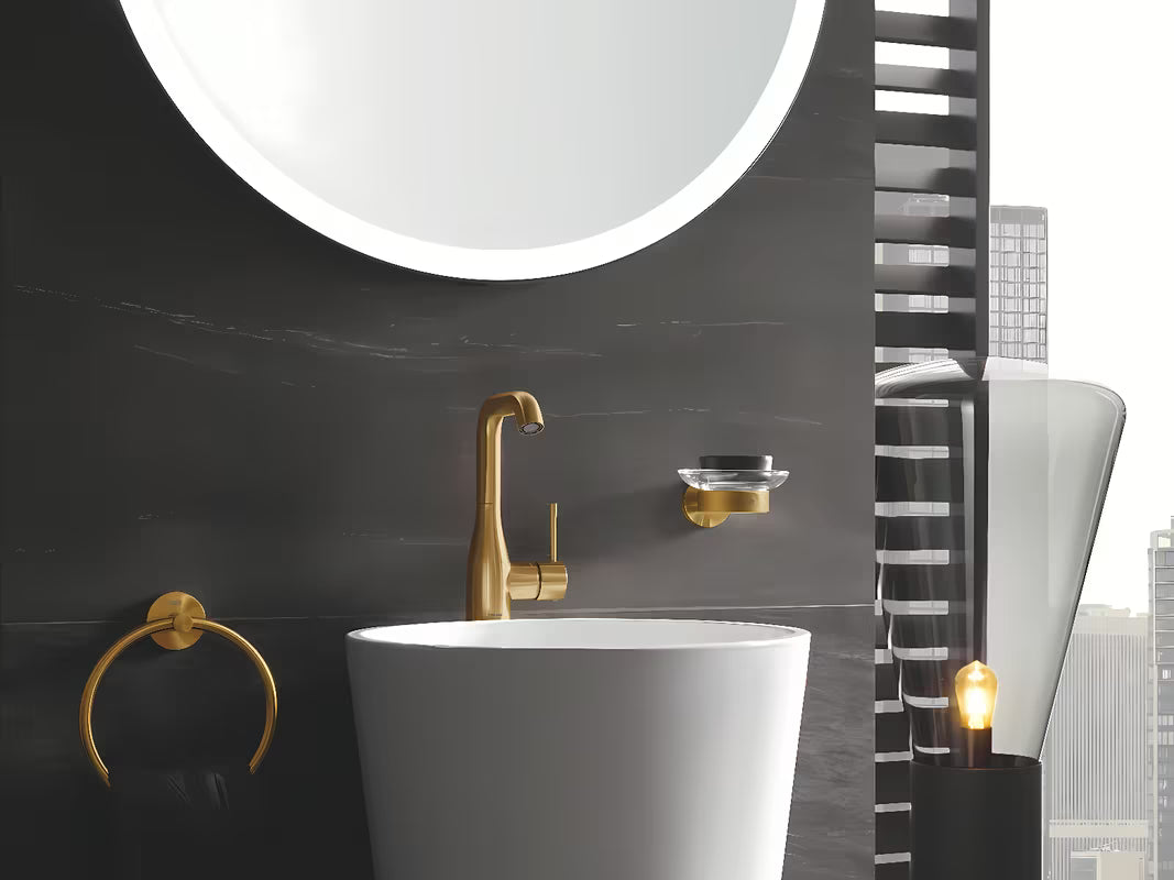 Grohe Essence New visoka jednoručna baterija miješalica za umivaonik u završnoj obradi Brushed Cool Sunrise sa zakretnim izljevom