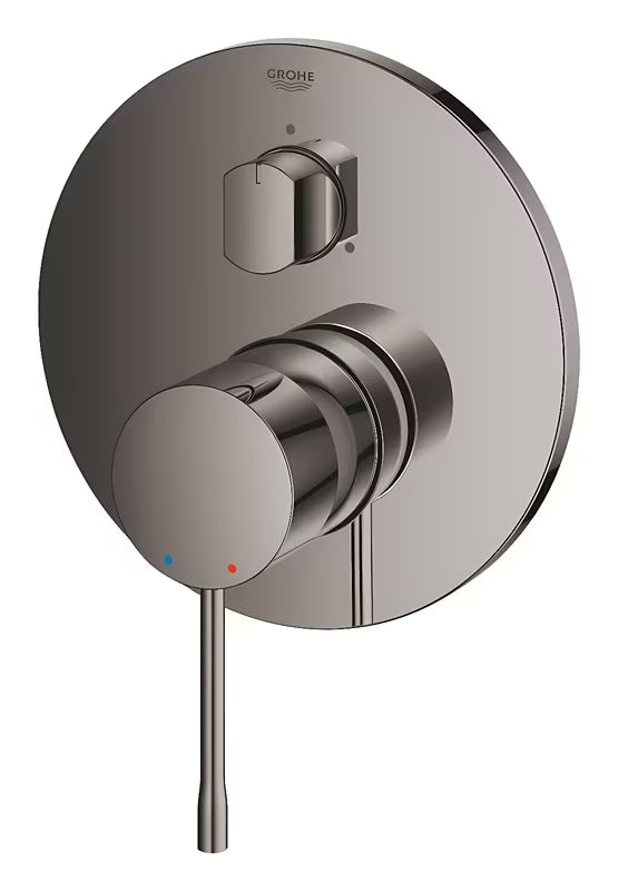 Podžbukna jednoručna baterija tuš/kada miješalica za kadu Grohe Essence New u izvedbi Hard Graphite s 3-smjernim preklopnikom.