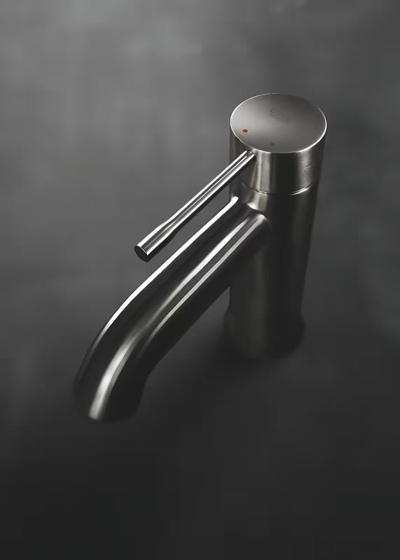 Grohe Essence New jednoručna baterija miješalica za umivaonik s visokim izljevom u završnoj obradi brushed hard graphite