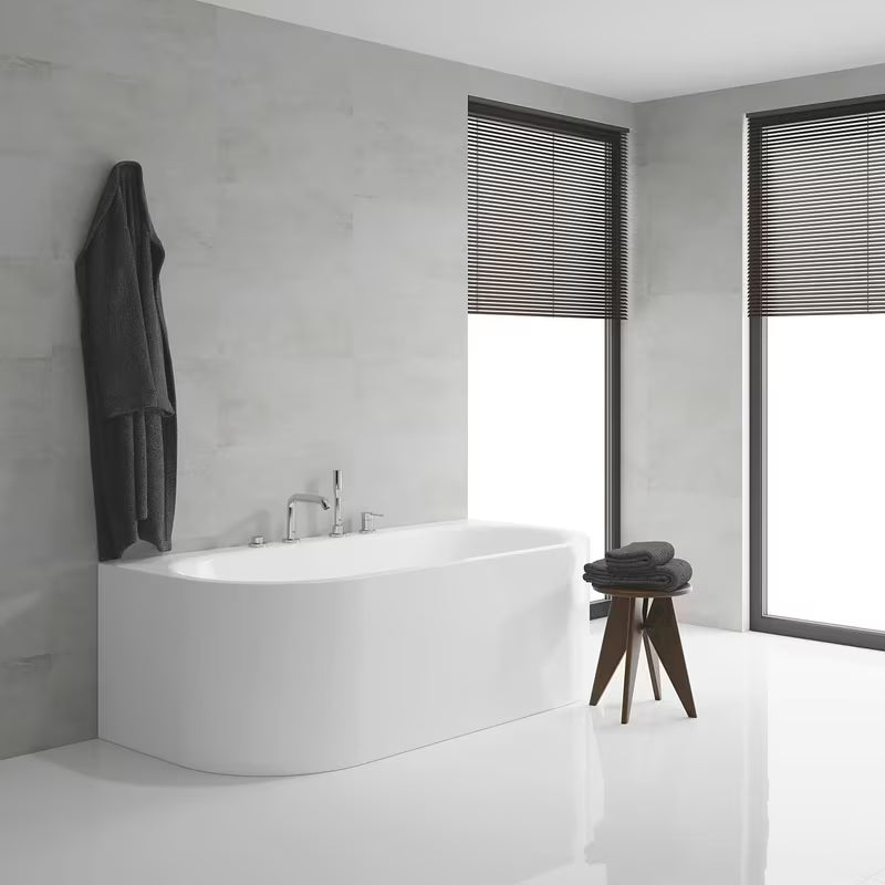 Kromirana četverootvorna miješalica za kadu Grohe Essence New s tušem i ručicom