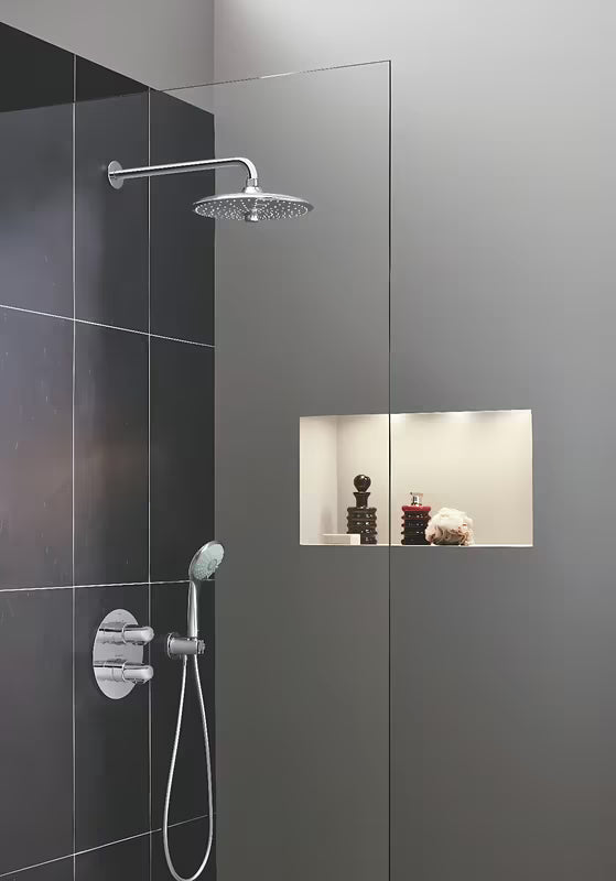 Kromirani nadglavni tuš Grohe Euphoria 260 smartcontrol s tri vrste mlaza i tuš krakom