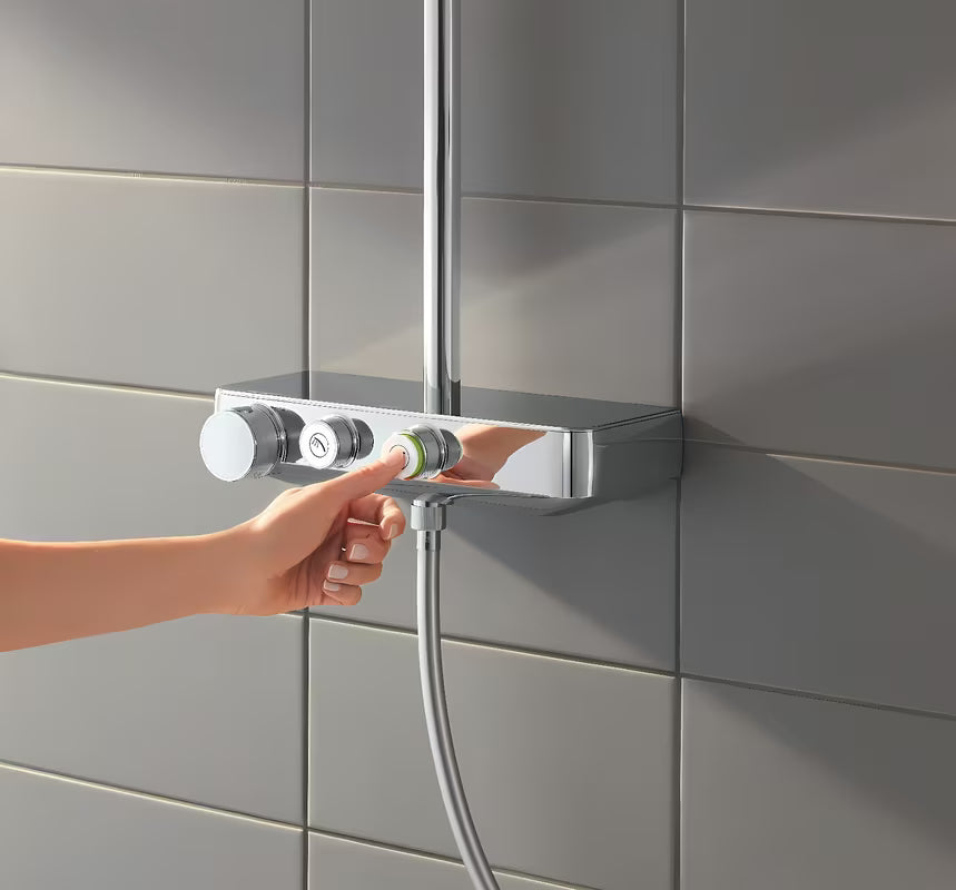 Tuš sustav Grohe Euphoria smartcontrol System u krom izvedbi s termostatskom miješalicom, s nadglavnim i ručnim tušem