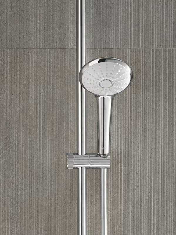 Ručni tuš Grohe Euphoria 110 Massage u krom izvedbi s bijelom tuš pločom i tri vrste mlaza.