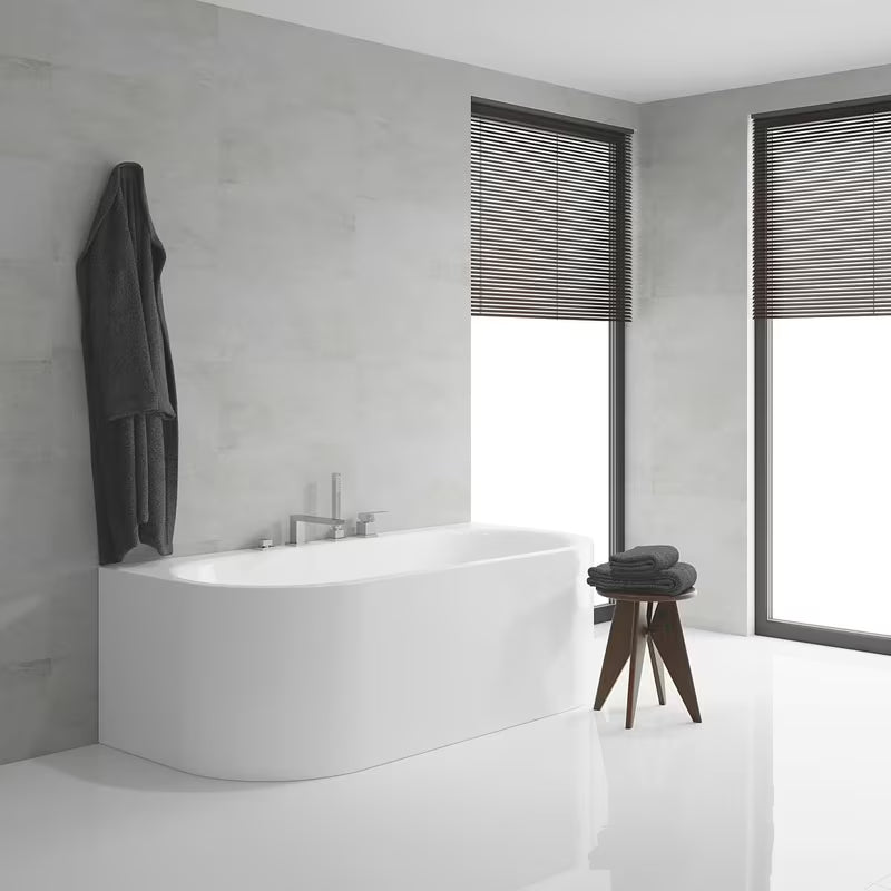 Kromirana miješalica za kadu Grohe Eurocube s tuš setom s ručnim tušem Euphoria Cube+.