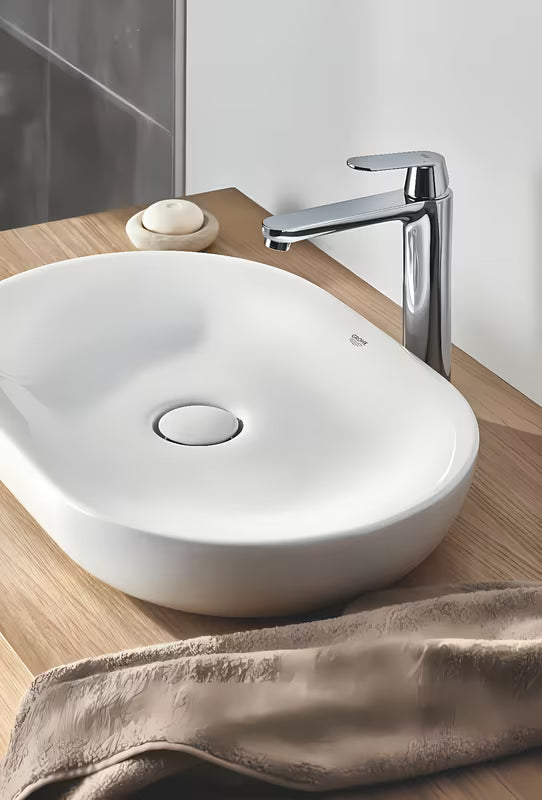 Grohe Eurosmart Cosmopolitan visoka miješalica za umivaonik u krom izvedbi pro samostojeći umivaonici .