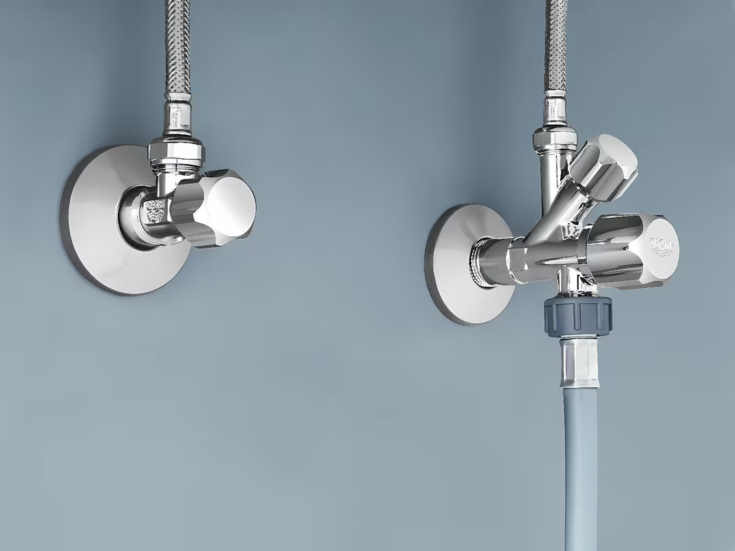 Kutni ventil Grohe pro za zidnu ugradnju s nepovratnim ventilom i metalnom rozetom.