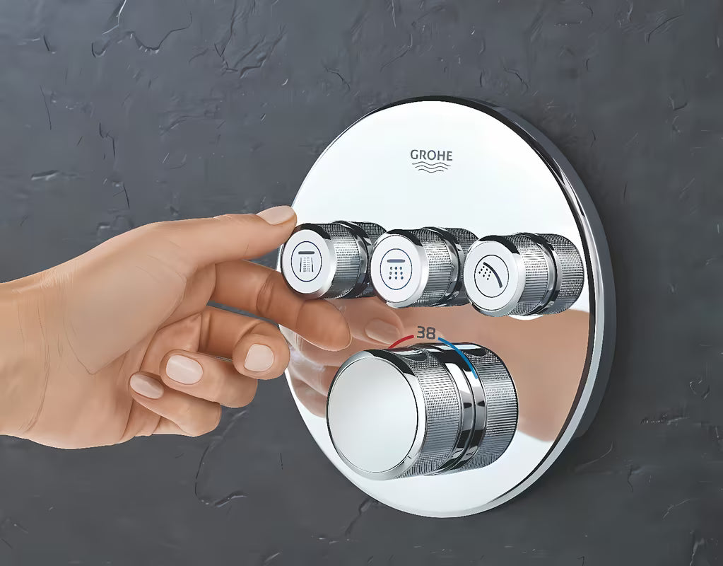 Podžbukna termostatska miješalica za tuš Grohe Grohtherm smartcontrol u krom izvedbi s tri ventila