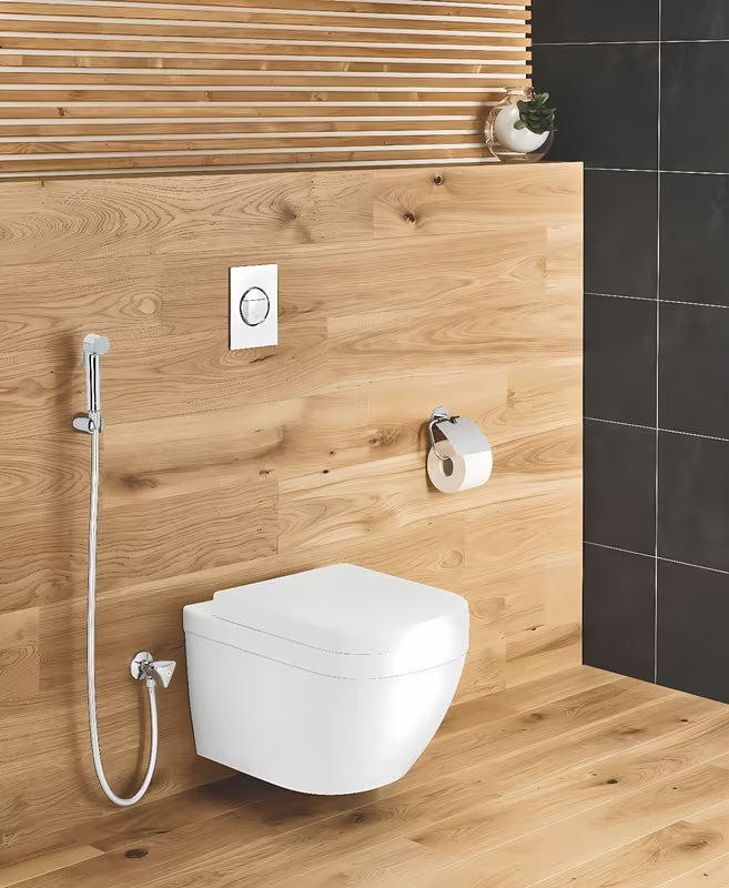Bide tuš Grohe Tempesta-F Trigger Spray u kromu s upravljanjem na tipku i zidnim držačem