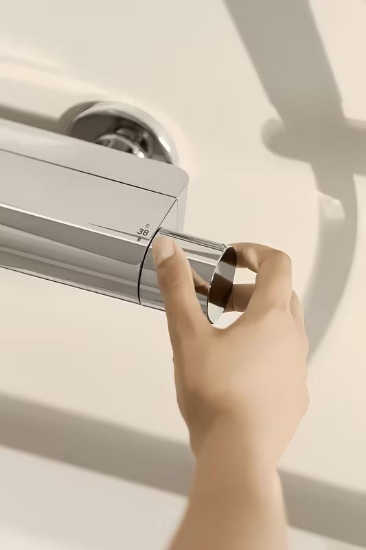 Termostatska zidna miješalica za tuš Hansa Optima u sjajnom kromu bez tuš seta