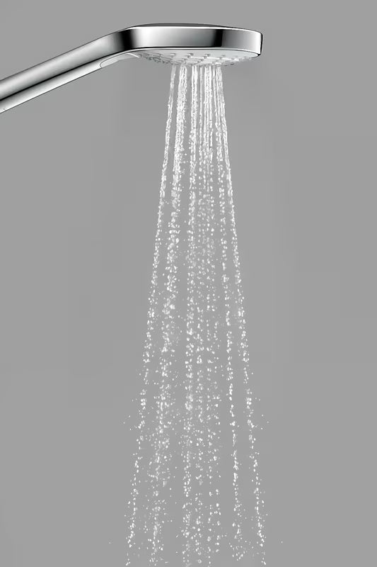 Ručni tuš Hansgrohe Croma Select E u bijeloj i krom izvedbi s tipkom Select i promjerom glave 110 mm