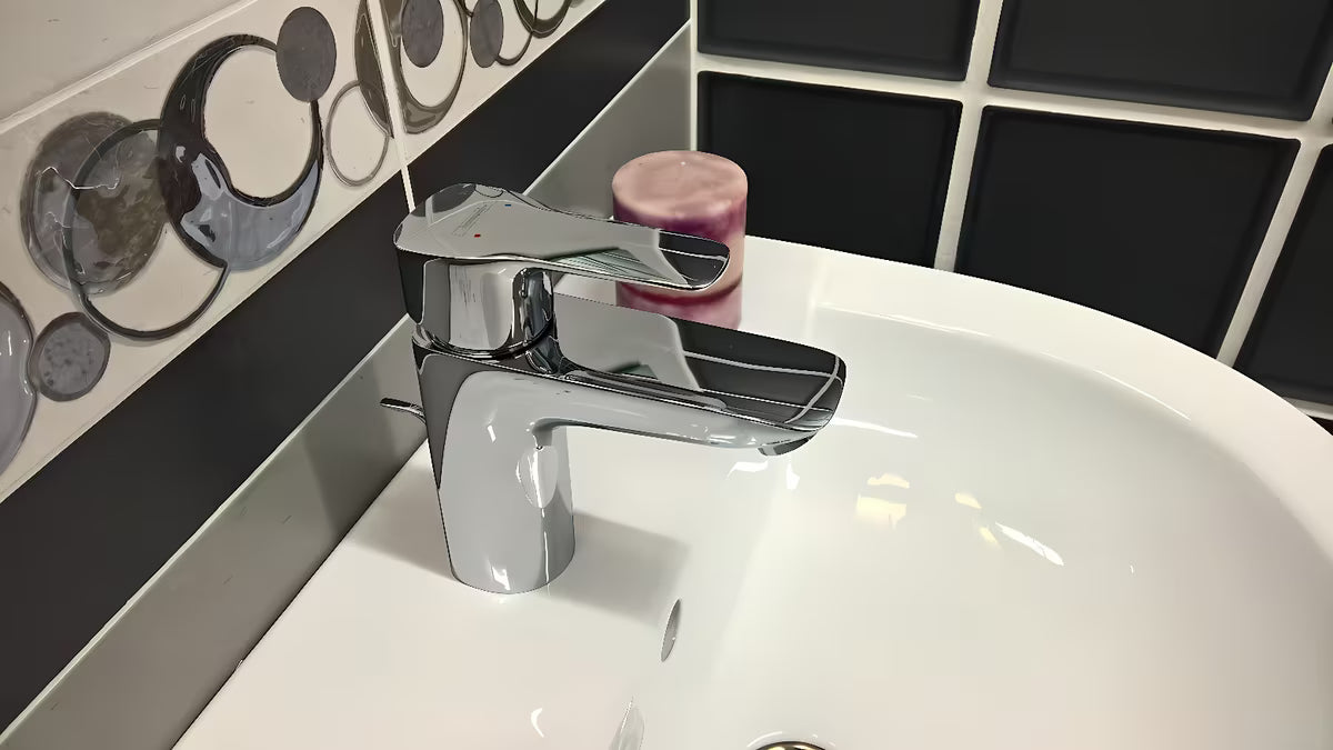 Kromirani jednoručna baterija stojeća miješalica za umivaonik Hansgrohe HG248 s odvodom