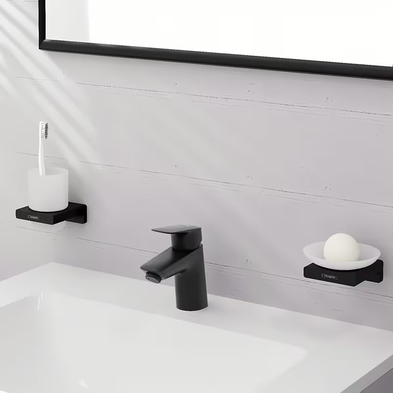 Hansgrohe Logis jednoručna baterija miješalica za umivaonik u mat crnoj izvedbi bez odvoda.