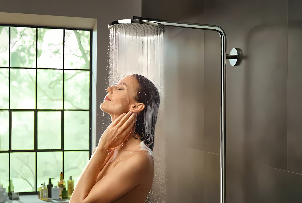 Hansgrohe Raindance Select S tuš sustav s termostatskom miješalicom u kromu s nadglavnim i ručnim tušem