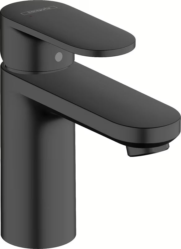 Mat crna miješalica za umivaonik hansgrohe Vernis Blend 100 s ručicom i ispustom s poteznom šipkom.