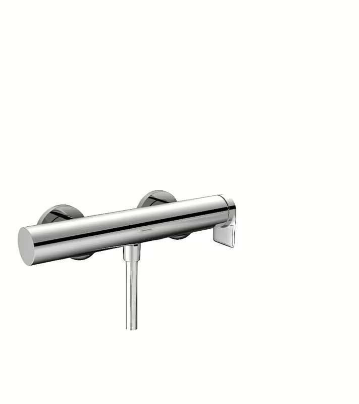 Zidna jednoručna baterija miješalica za tuš Hansgrohe Vivenis u krom izvedbi.