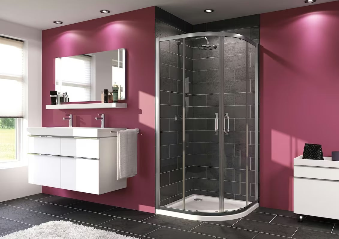 Polukružna tuš kabina Hüppe Next 90x90 cm s prozirnim staklom i profilima u sjajnom kromu