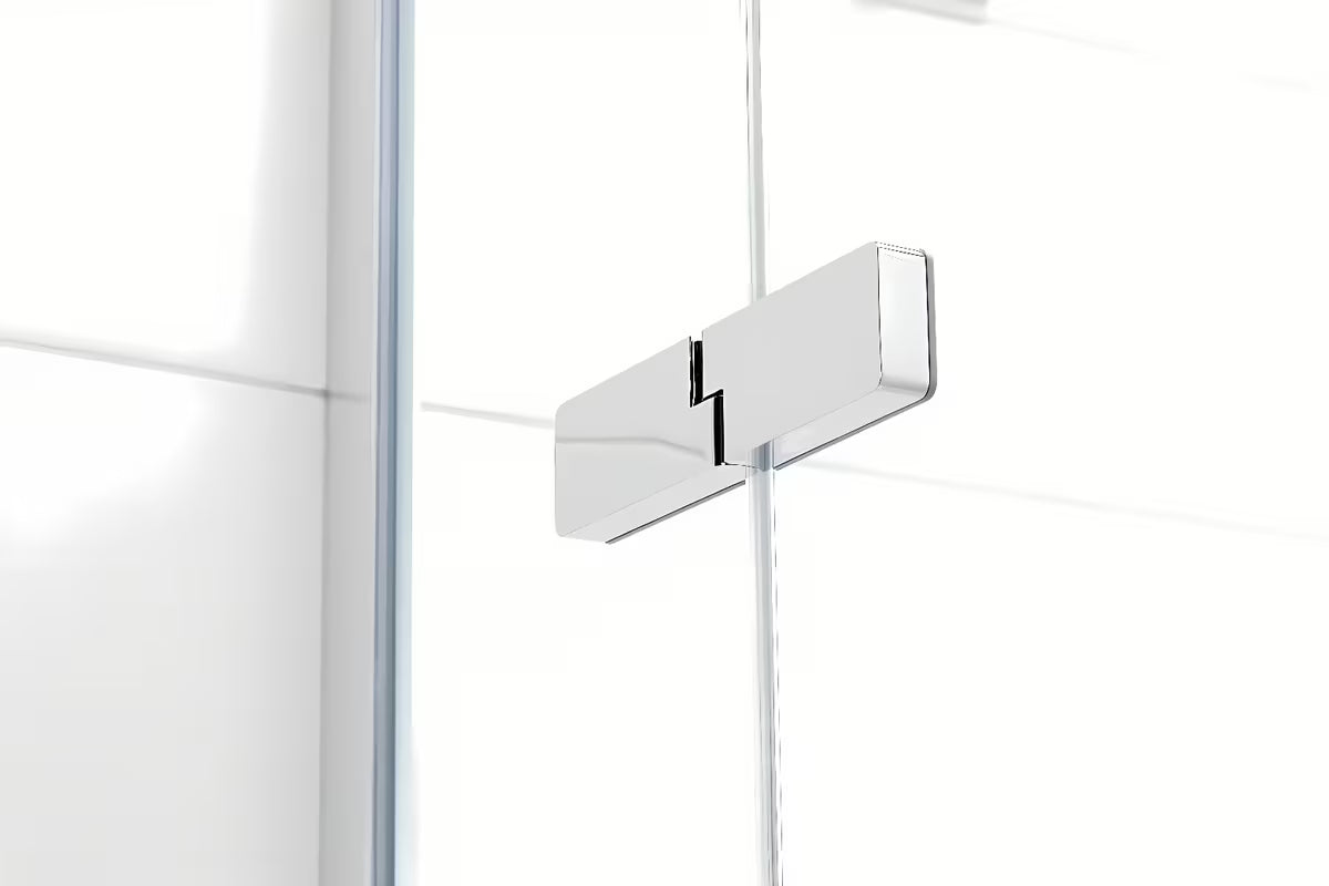 Bezokvirni tuš vrata Hüppe Strike New 90 cm s prozirnim staklom i kromiranim profilom