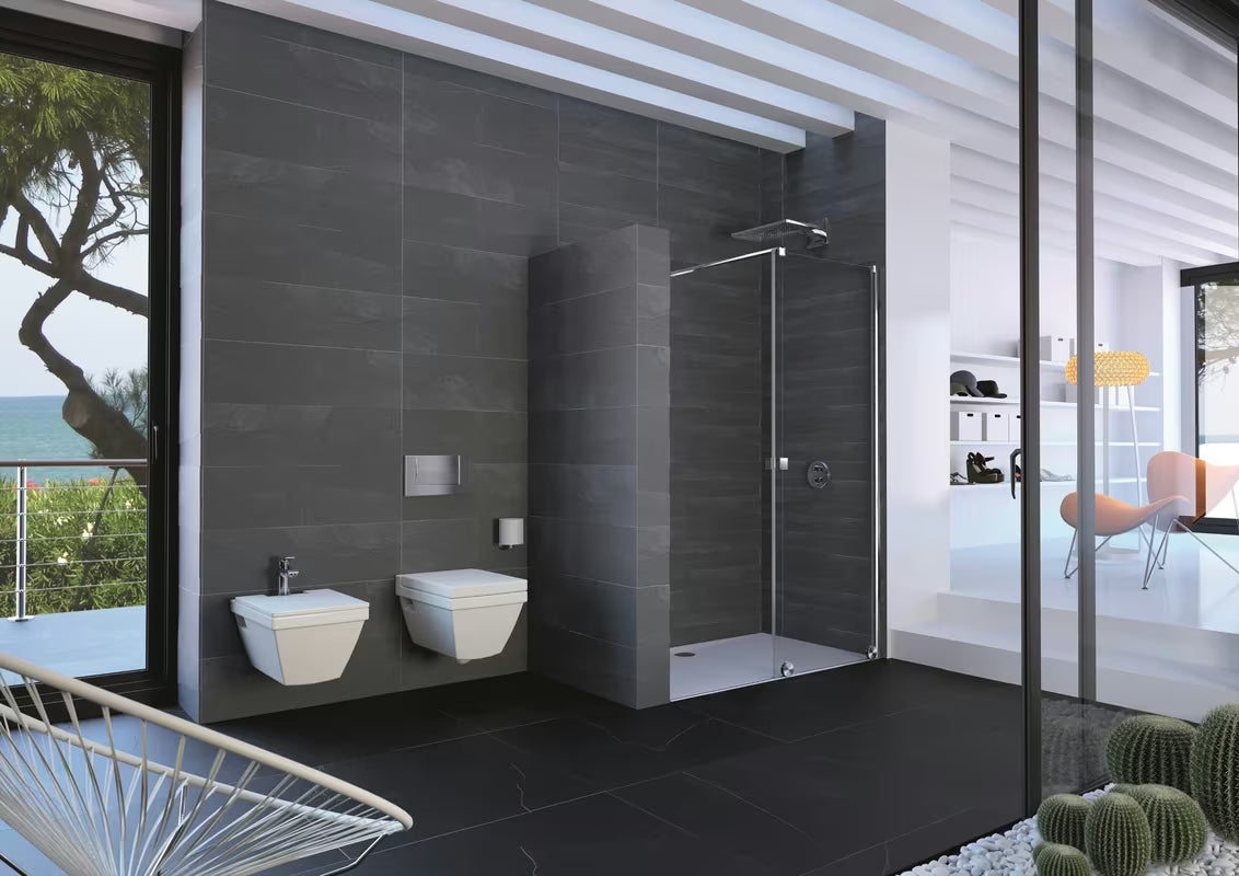 Klizne tuš vrata Hüppe Xtensa pure 120 cm u sjajnom kromu s prozirnim staklom bez dekora.