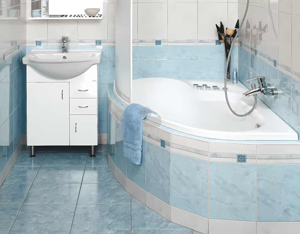 Bijela kupaonski ormarić Keramia Pro s keramičkim umivaonikom, lakirane bočne i prednje površine.