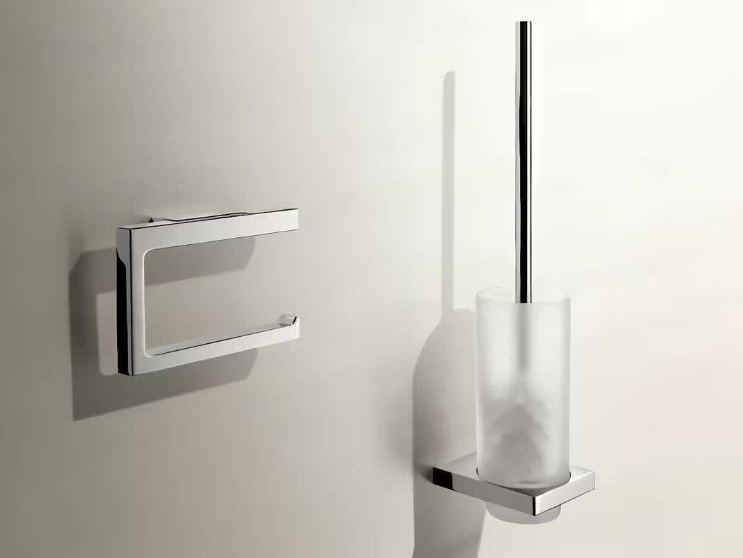 Zidna ČETKA za Wc Keuco Edition 11 u krom izvedbi jednostavnog elegantnog dizajna