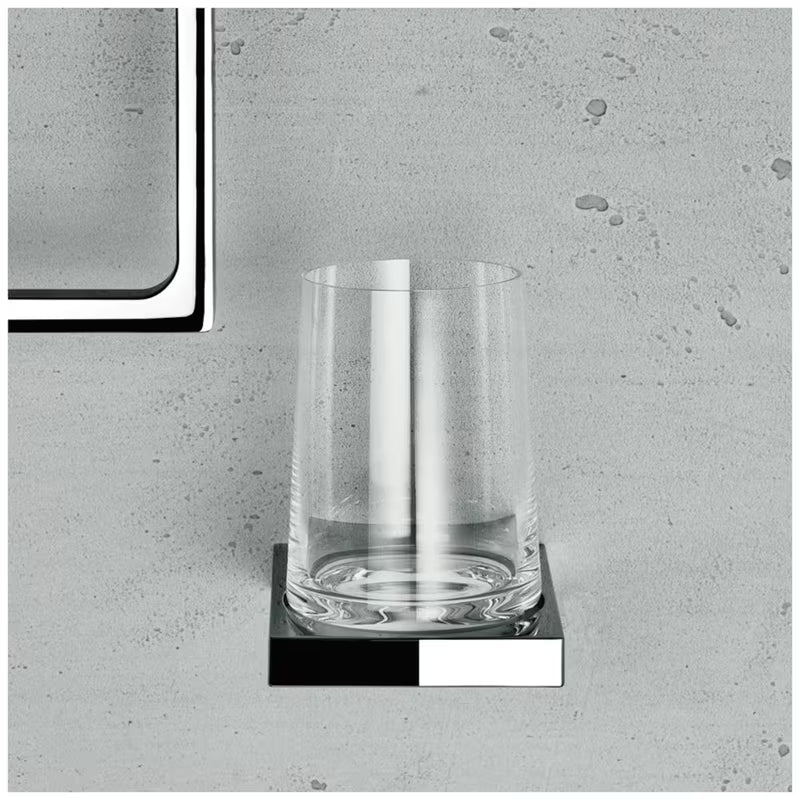 Zidni držač čaša Keuco Edition 11 u krom izvedbi uključuje čašu