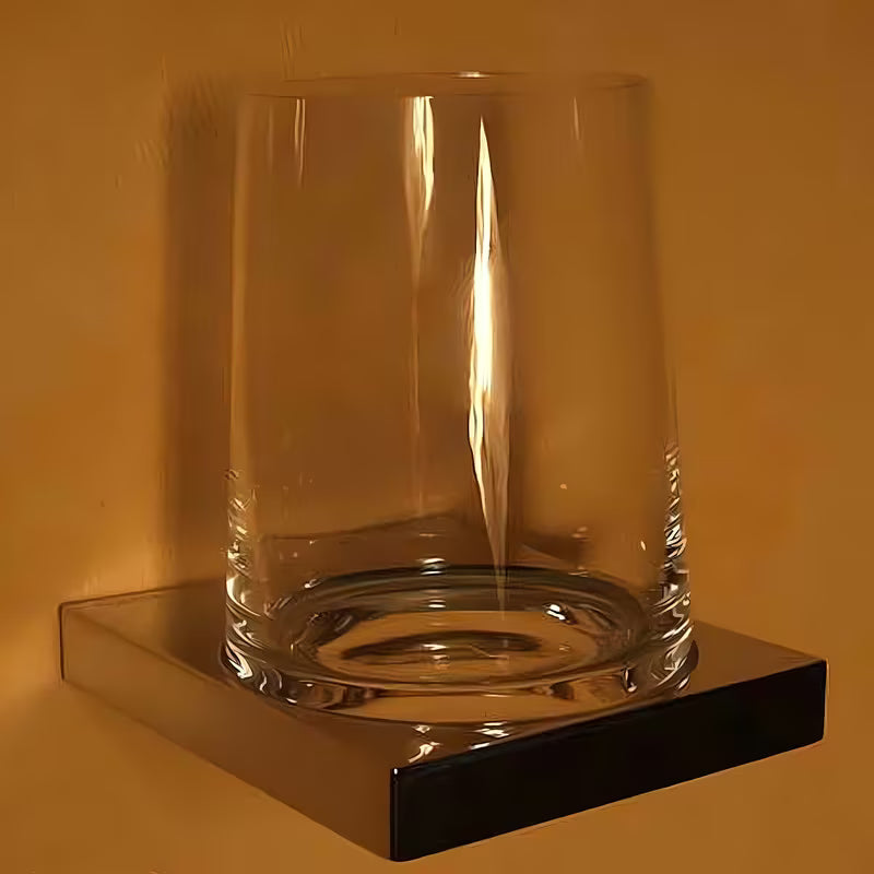 Zidni držač čaša Keuco Edition 11 u krom izvedbi uključuje čašu