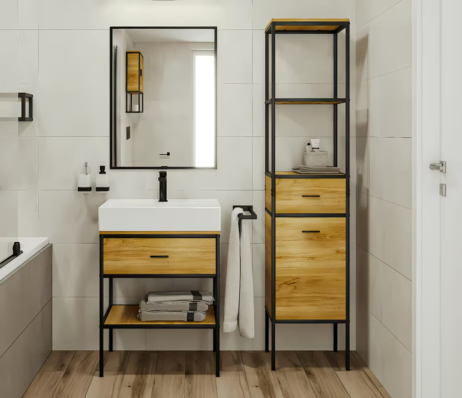 Stojeći regal Naturel Blackframe s crnim metalnim okvirom i MDF pločom u dekoru javora.