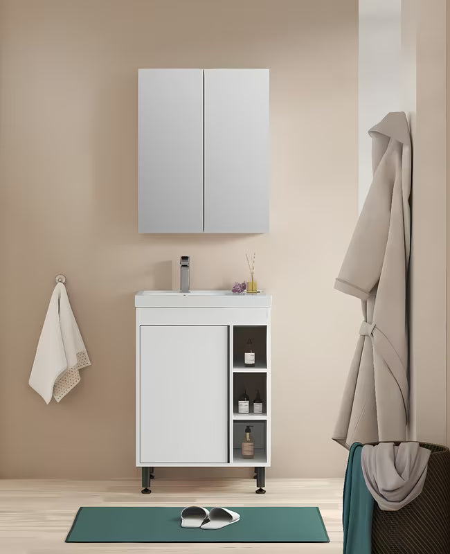 Kupaonski set Naturel Lucca u bijelom sjaju s ormarićem i umivaonikom od lijevanog mramora 59x70x45 cm.