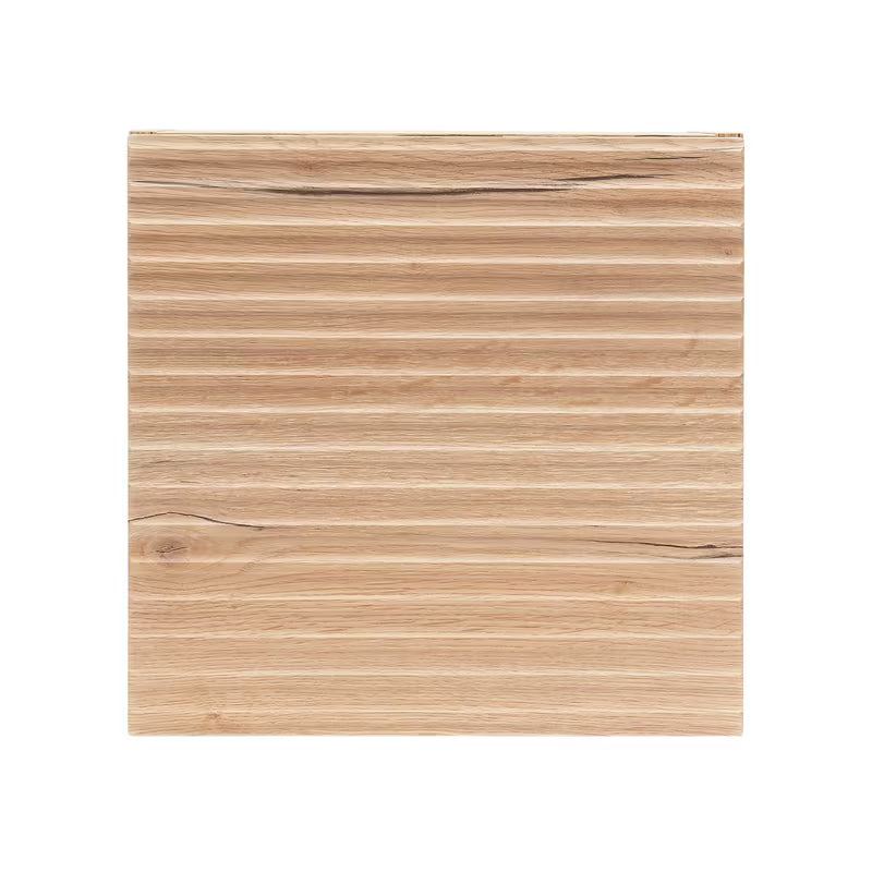 Niska viseća kupaonski ormarić Naturel Savona u dekoru hrasta halifax mat s glodanim dizajnom.