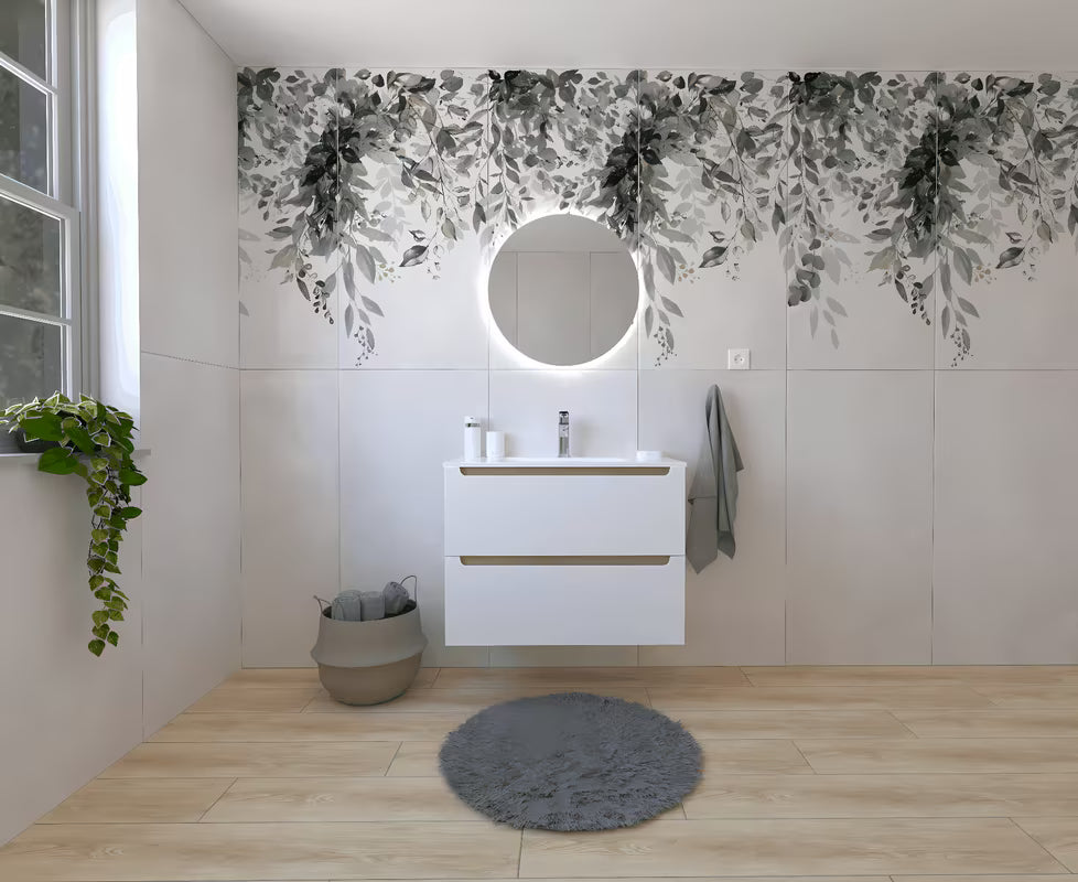 Kupaonski set Naturel Stilla u sjajno bijeloj boji s ormarićem s umivaonikom i ogledalom s LED osvjetljenjem.