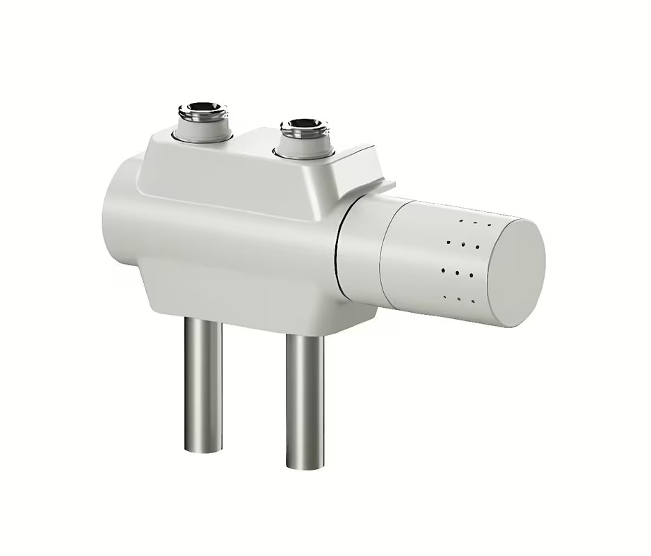 Bijeli univerzalni termostatski ventil pro radijator sa središnjim priključkom i razmakom 50 mm.