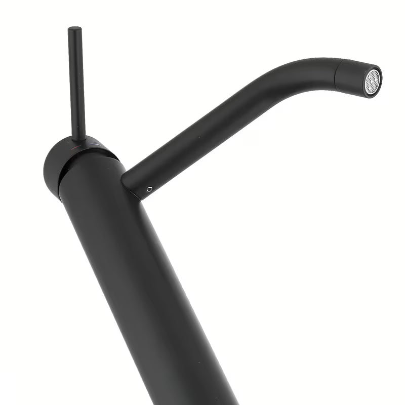 Paffoni Light visoka miješalica za umivaonik u crnoj mat izvedbi bez odvoda