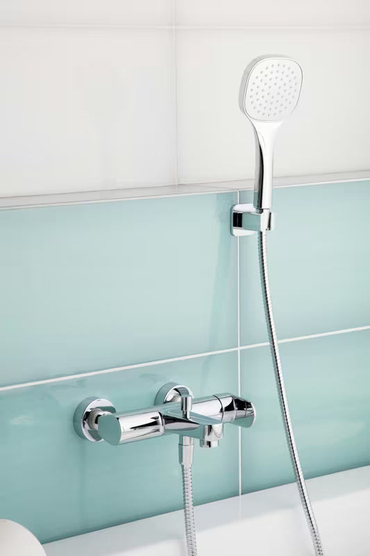 Jednoručna Baterija zidna miješalica za kadu Paffoni Pavia u krom izvedbi sa zaobljenim dizajnom