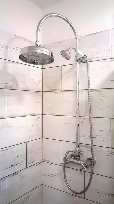 Kromirani tuš sustav Paffoni Ricordi u retro dizajnu s nadglavnim tušem 21,5 cm i ručnim tušem