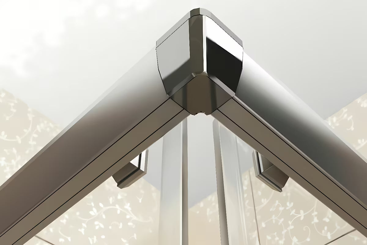 Tuš vrata Ravak Blix 110 cm u sjajnom kromu s prozirnim sigurnosnim staklom i kliznim otvaranjem.