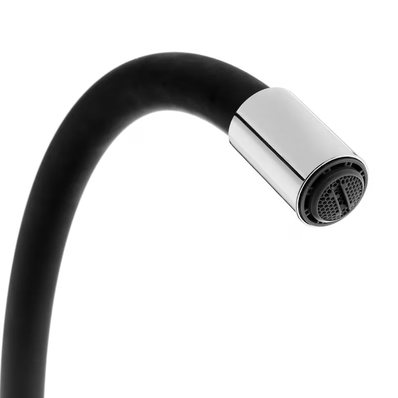 Miješalica za Sudoper S-Line sa silikonskim flexi crijevom u crnoj mat i krom izvedbi.