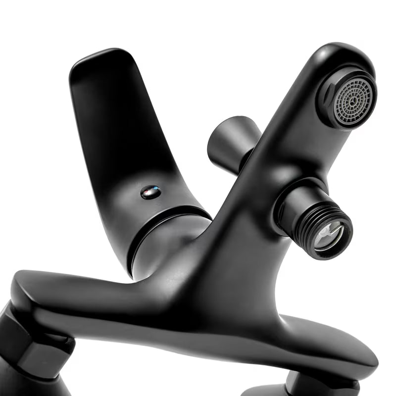 Jednoručna Baterija zidna miješalica za kadu S-Line Pro u crnoj mat boji bez tuš seta.