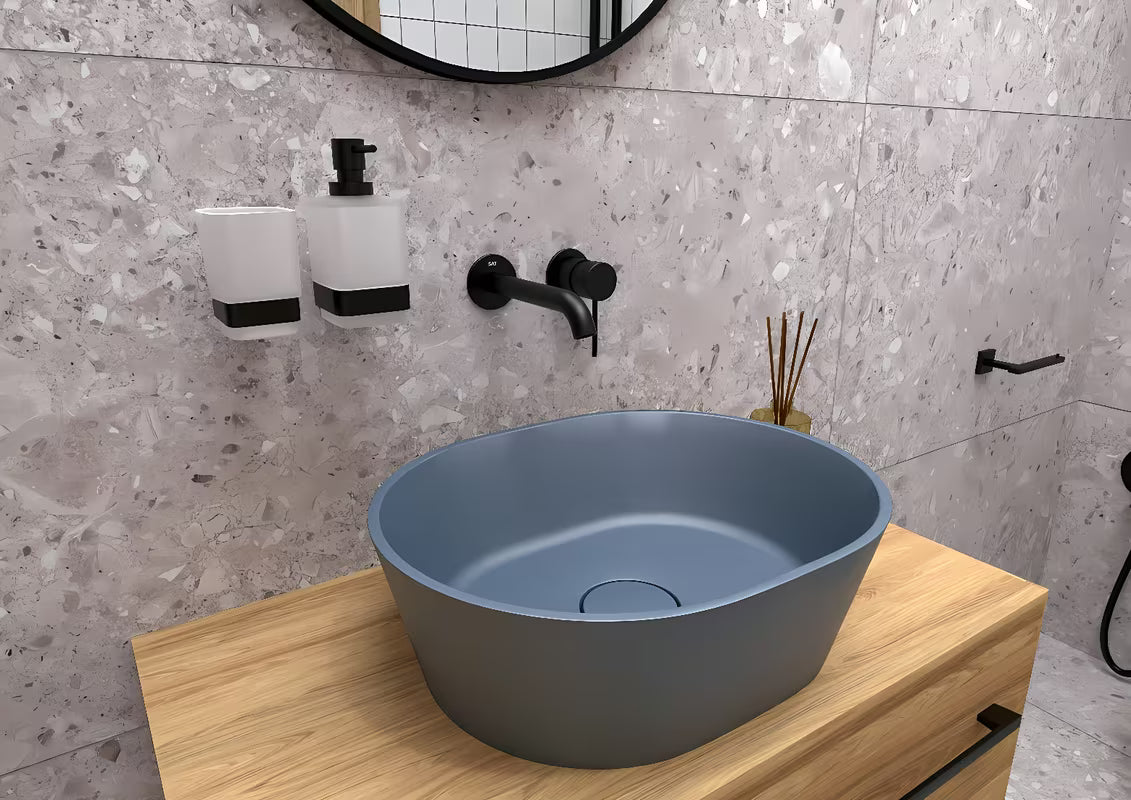 Tamnosivi umivaonik na ploču SAT Aula od lijevanog mramora, dimenzija 47x38 cm