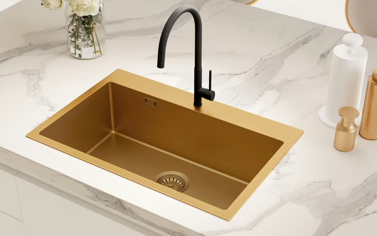 Kuhinjski sudoper od nehrđajućeg čelika SAT Aurum u izvedbi gold, pro ugradnja na radnu ploču