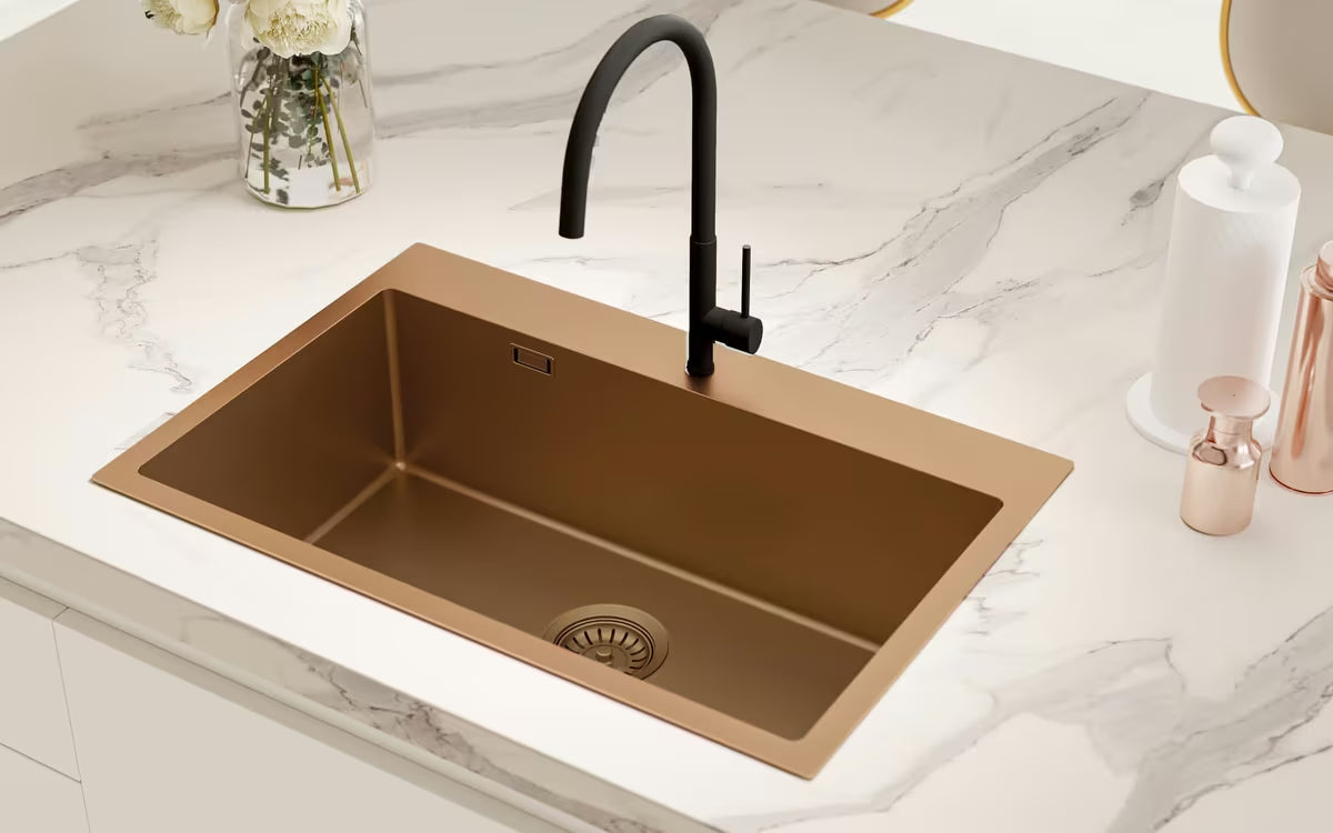 Kuhinjski jednostruki sudoper SAT Aurum rose gold od brušenog nehrđajućeg čelika, montaža na radnu ploču