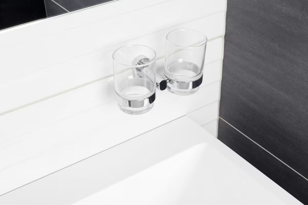 SAT Cube Way držač čaša uključuje čašu u izvedbi chrome